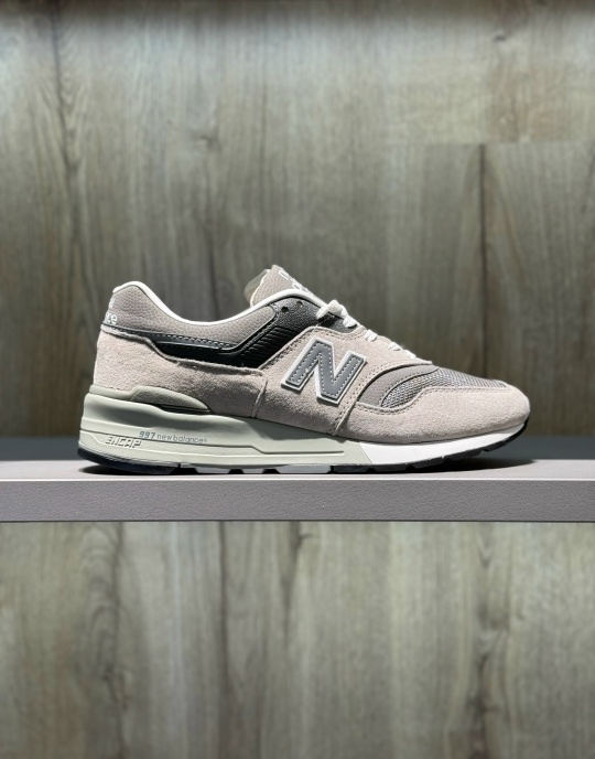 New Balance 997