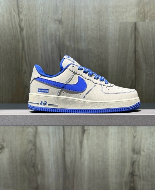Nike Air Force 1 ’07 Low x Supreme Beige Blue